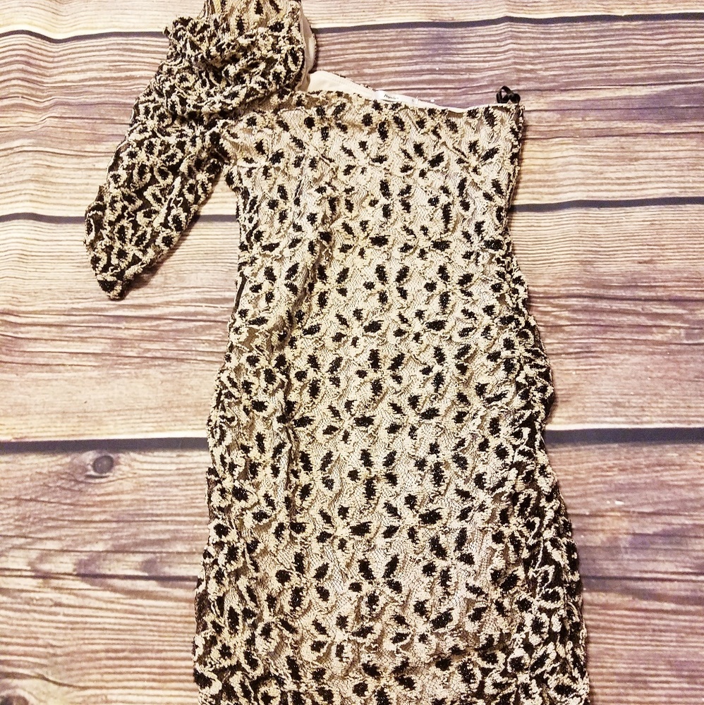 Night  one sholder dress